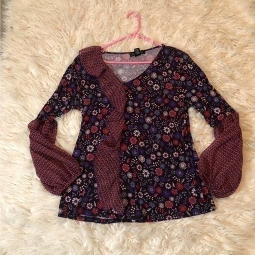 august silk Floral Ruffle Mixed-Print Blouse in Black and Red